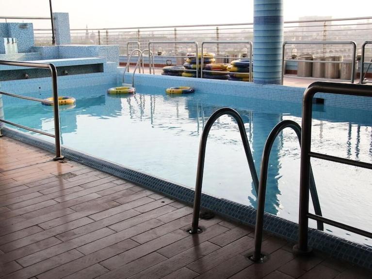 Alsafina Hotel Lahore Exteriör bild