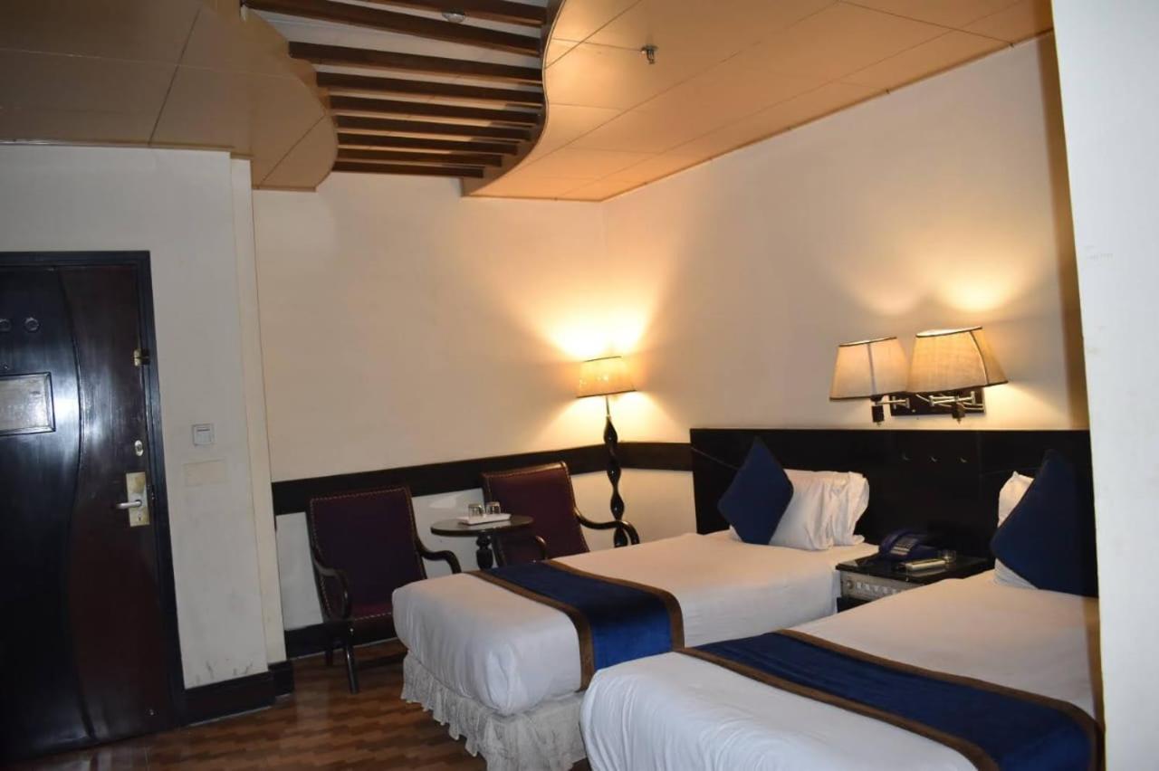 Alsafina Hotel Lahore Exteriör bild